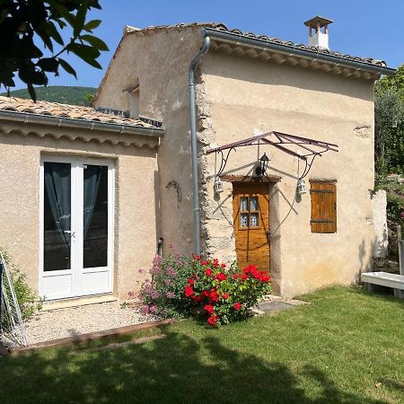 Cabanon Entoure De Montagnes Et D'Oliviers Villa Nyons Eksteriør billede